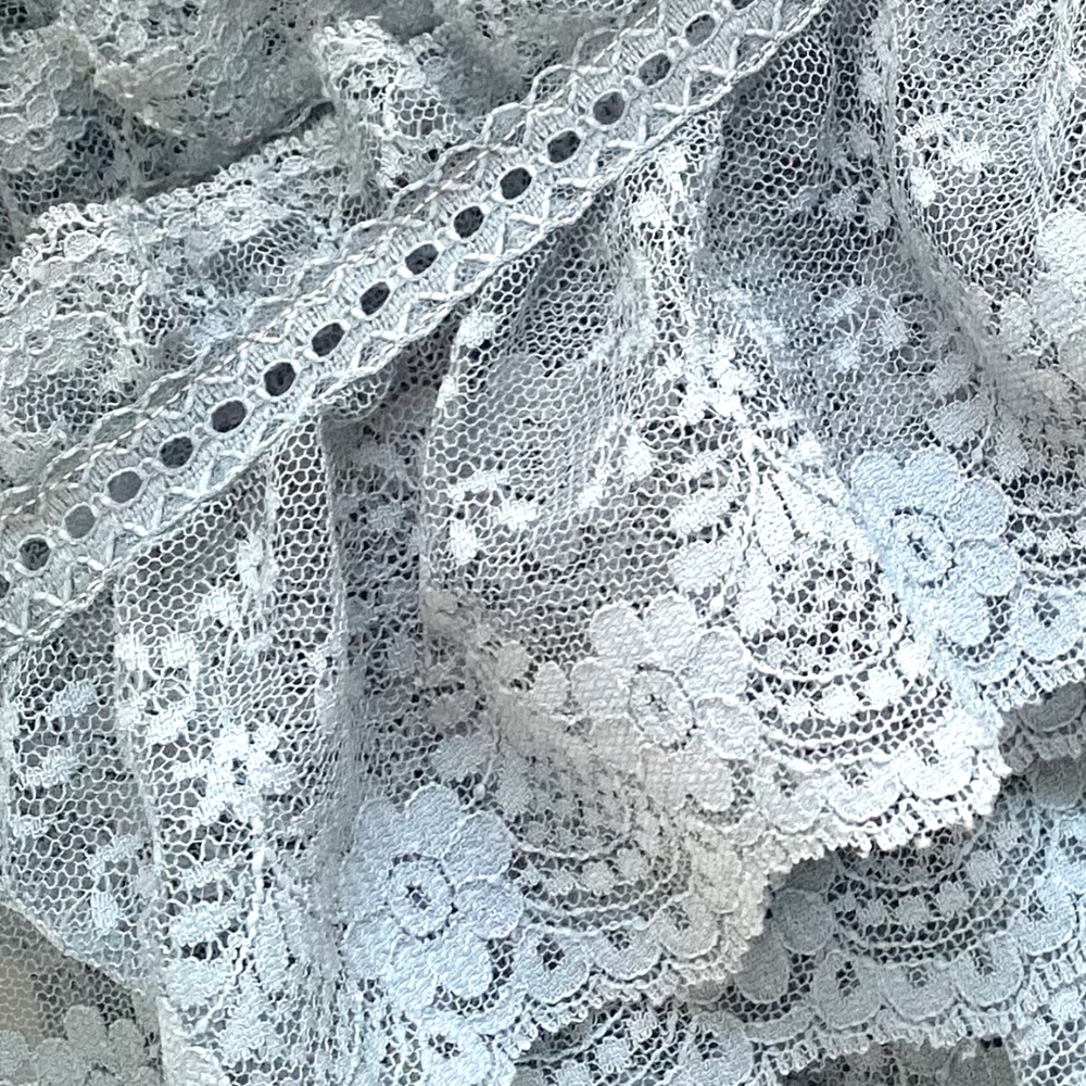 Vintage 70s/80s wide blue lace 15 yards